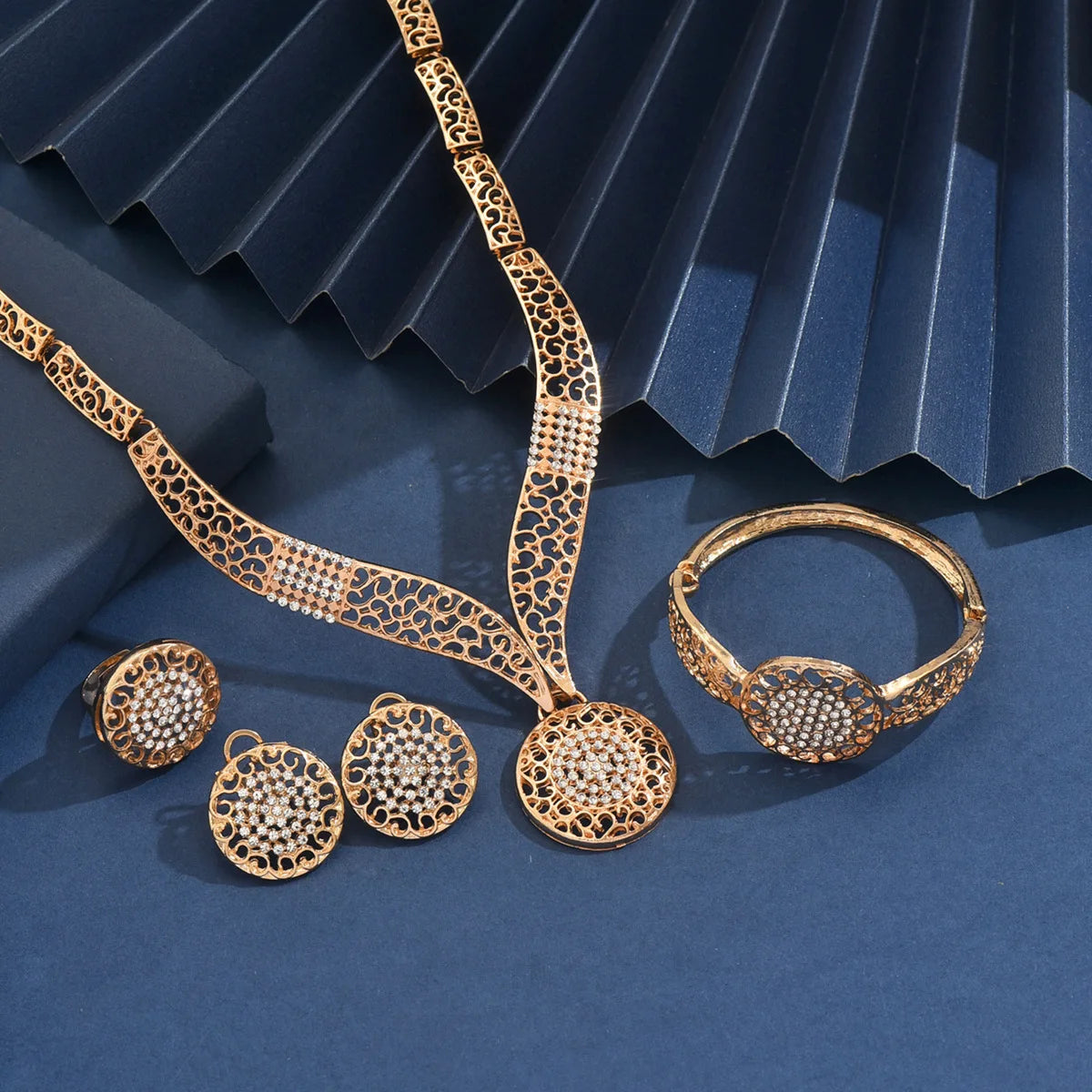 Gold Jewellery Set for Women