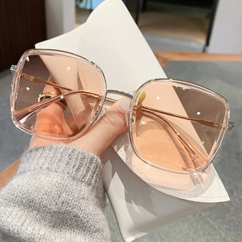 Women’s Oversized Sunglasses