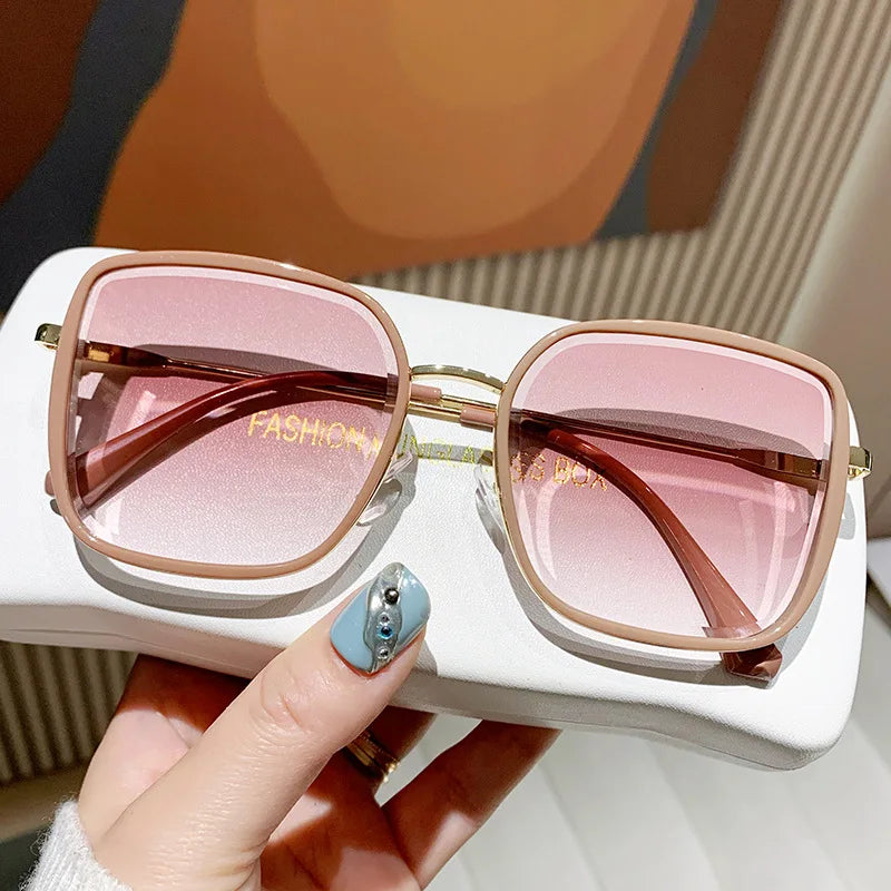 Women’s Oversized Sunglasses
