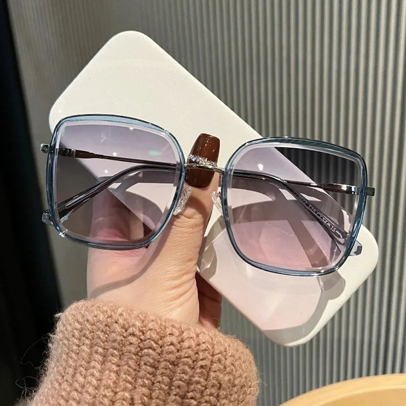 Women’s Oversized Sunglasses