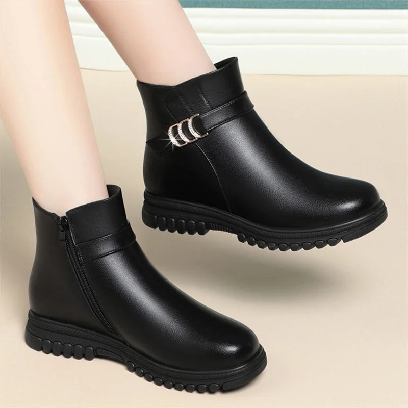 Women’s Comfortable Winter Ankle Boots with Plush Lining